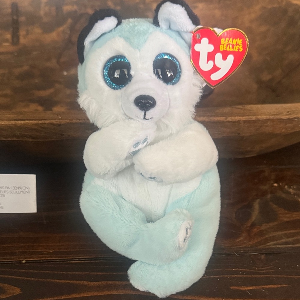 Ty Beanie Babies Mint and White Plush - Thunder born March 13
